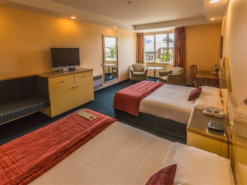 Distinction Luxmore Hotel Te Anau Εξωτερικό φωτογραφία
