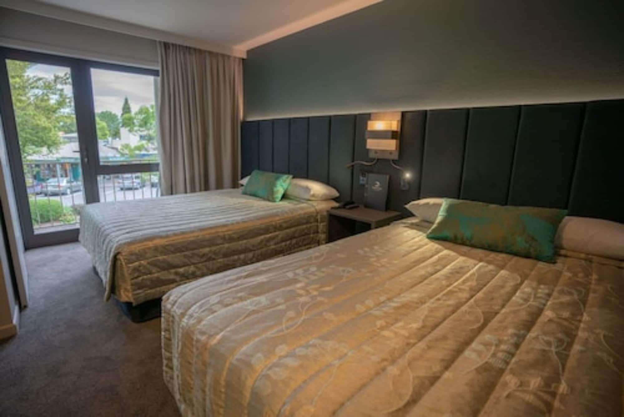 Distinction Luxmore Hotel Te Anau Εξωτερικό φωτογραφία