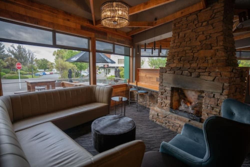 Distinction Luxmore Hotel Te Anau Εξωτερικό φωτογραφία