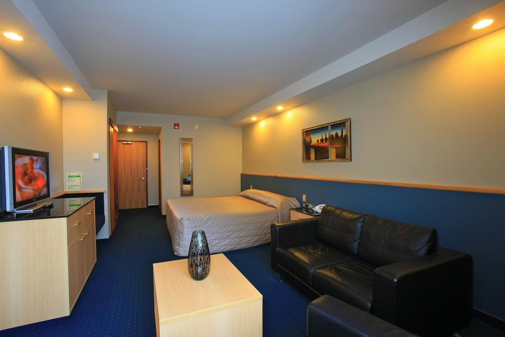 Distinction Luxmore Hotel Te Anau Εξωτερικό φωτογραφία