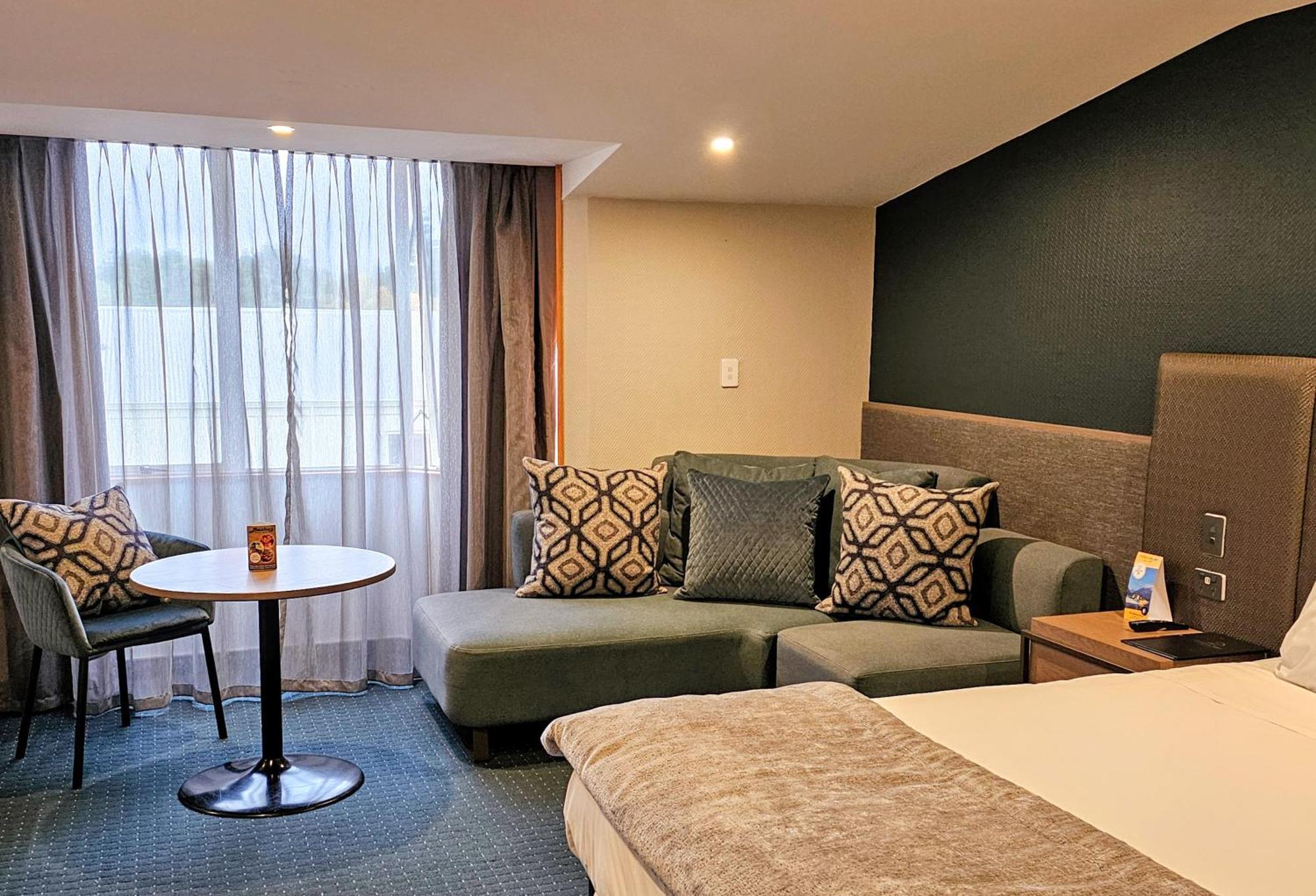 Distinction Luxmore Hotel Te Anau Εξωτερικό φωτογραφία