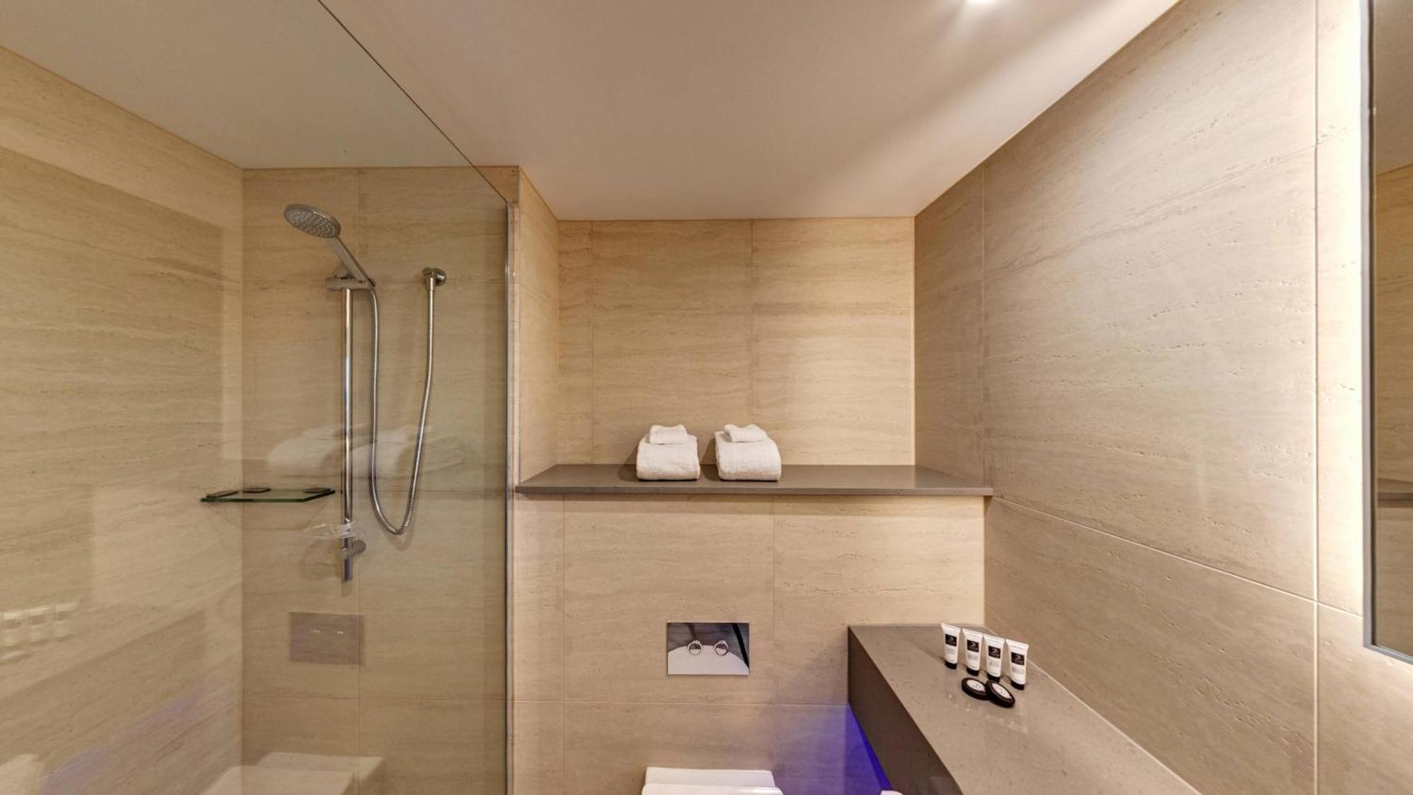 Distinction Luxmore Hotel Te Anau Εξωτερικό φωτογραφία