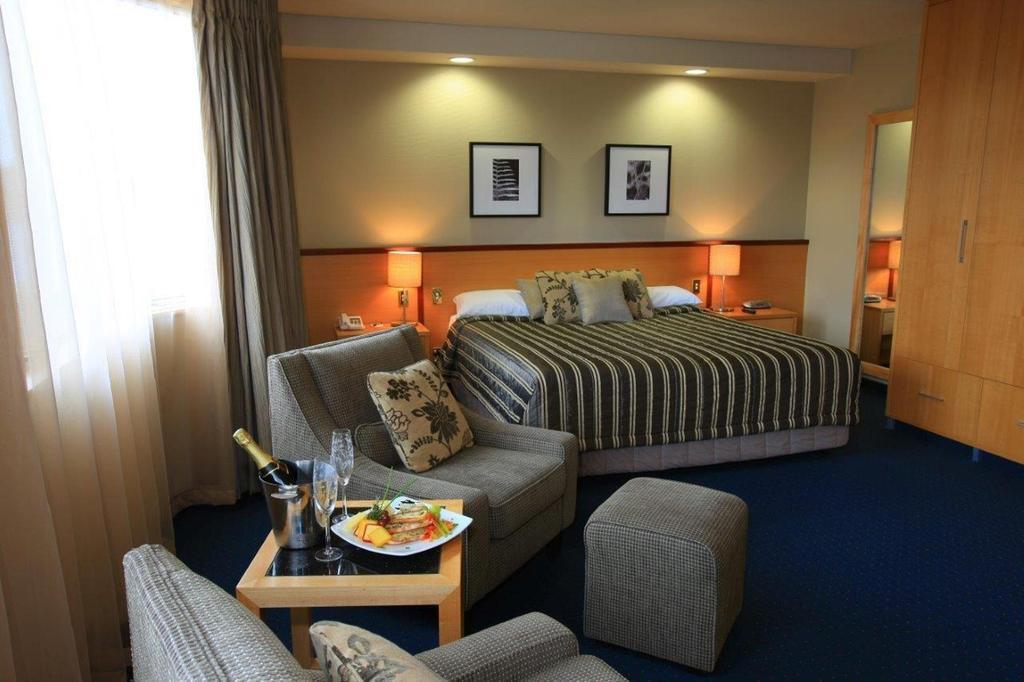 Distinction Luxmore Hotel Te Anau Εξωτερικό φωτογραφία
